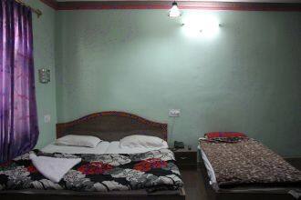 Hotel Grand Tabiyah, Srinagar 2